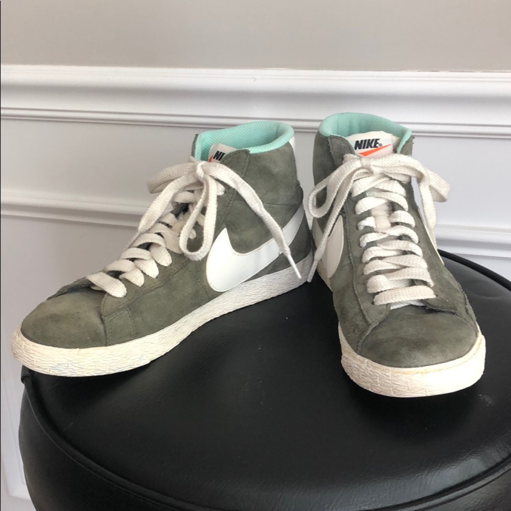 Women’s Nike Blazer Mid Suede Olive Green